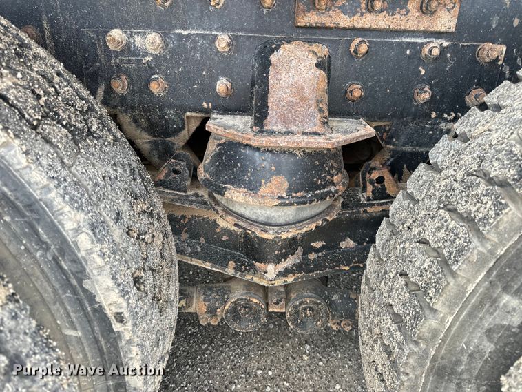 image for item EH6753 1999 Freightliner FL80 dump truck