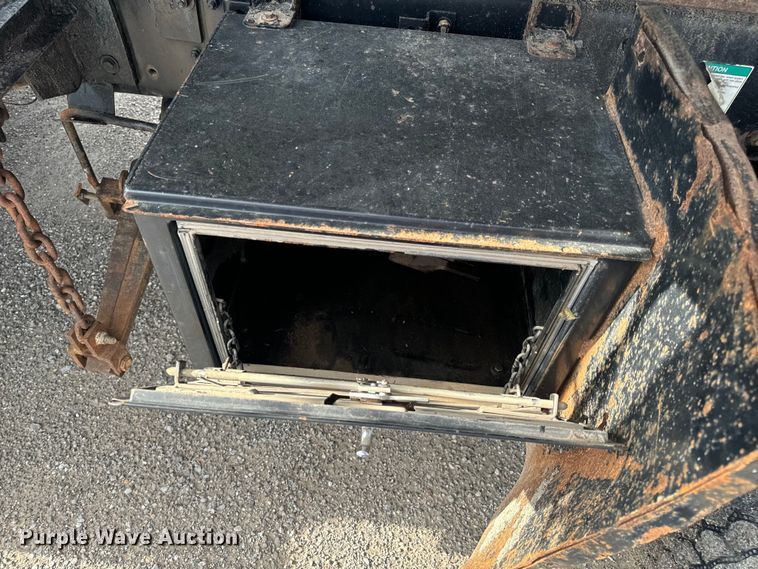 image for item EH6753 1999 Freightliner FL80 dump truck