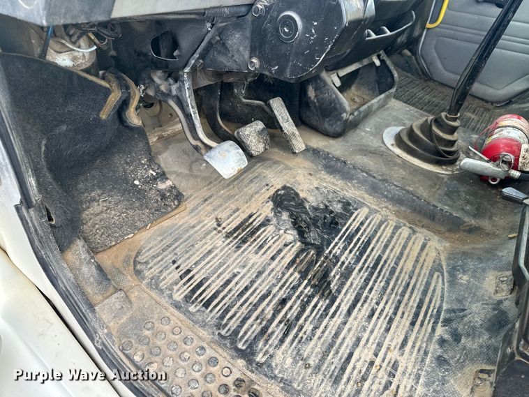 image for item EH6753 1999 Freightliner FL80 dump truck