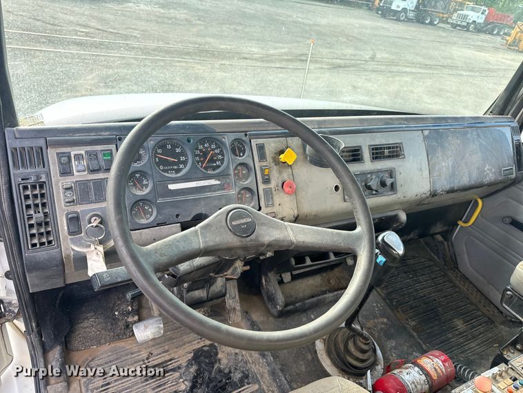 image for item EH6753 1999 Freightliner FL80 dump truck