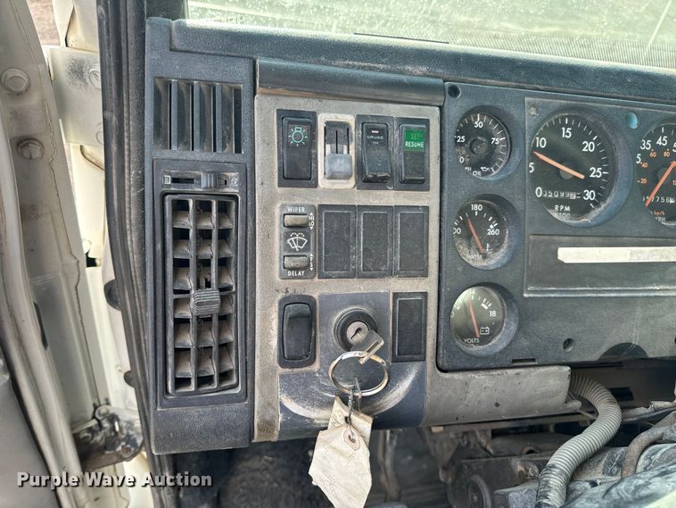 image for item EH6753 1999 Freightliner FL80 dump truck