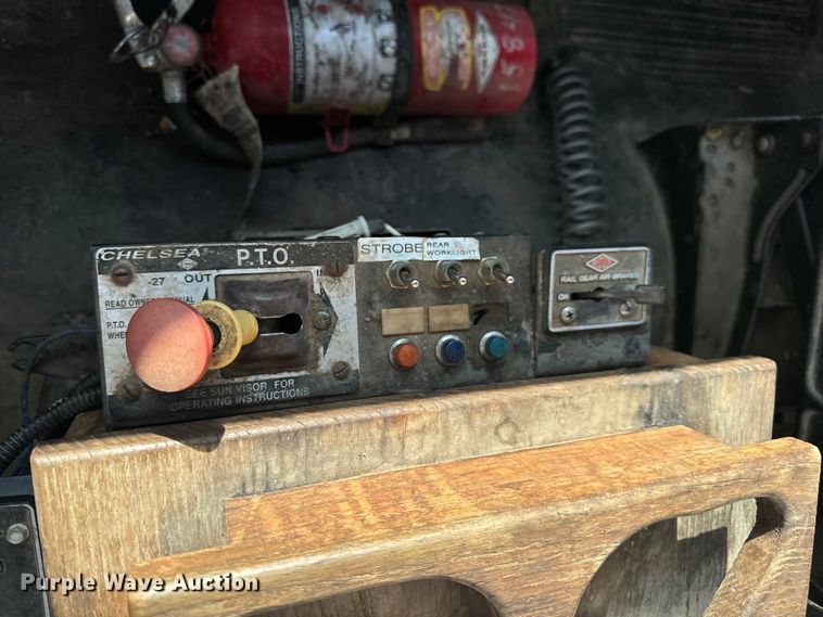 image for item EH6753 1999 Freightliner FL80 dump truck