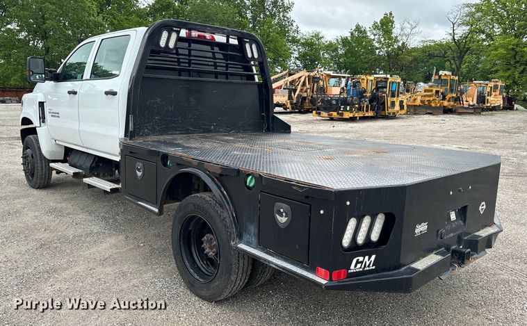 image for item EH6756 2019 Chevrolet Silverado 6500HD flatbed truck