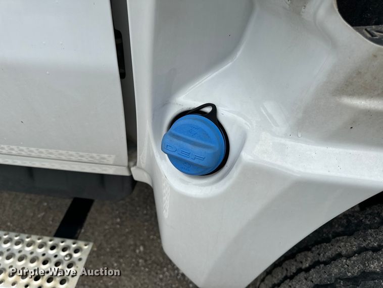 image for item EH6756 2019 Chevrolet Silverado 6500HD flatbed truck