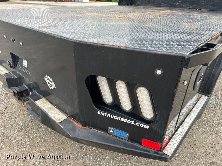 image for item EH6756 2019 Chevrolet Silverado 6500HD flatbed truck