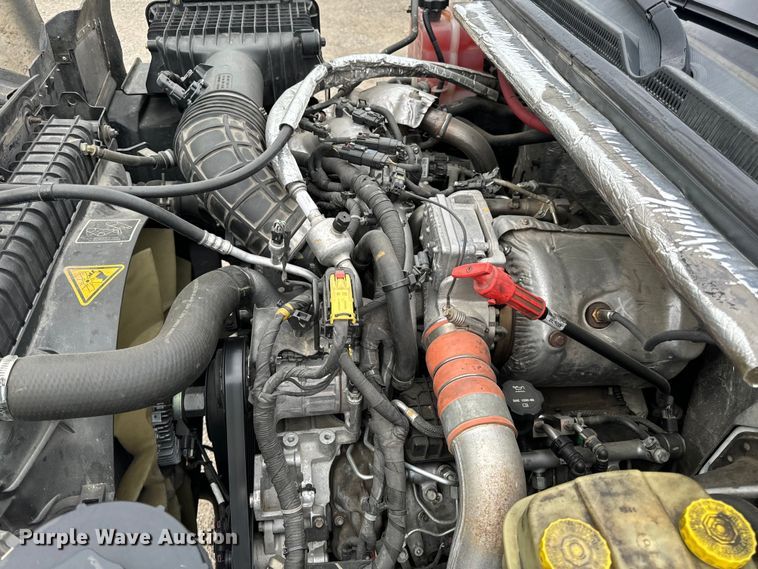 image for item EH6756 2019 Chevrolet Silverado 6500HD flatbed truck