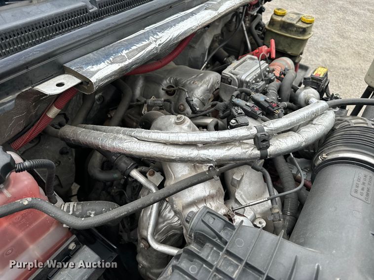 image for item EH6756 2019 Chevrolet Silverado 6500HD flatbed truck