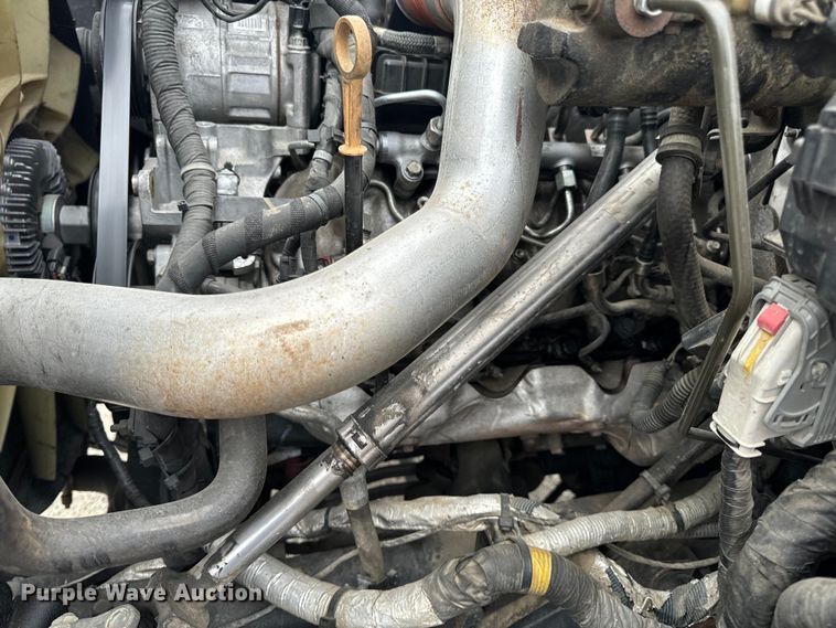 image for item EH6756 2019 Chevrolet Silverado 6500HD flatbed truck