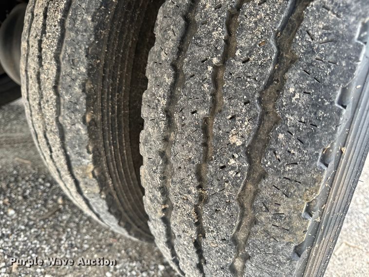 image for item EH6756 2019 Chevrolet Silverado 6500HD flatbed truck