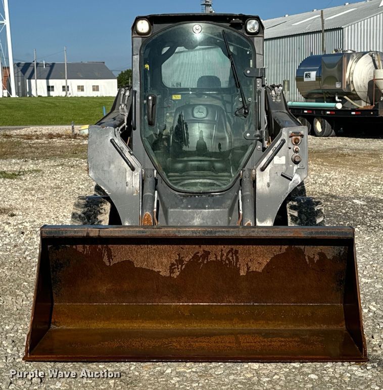 image for item EH6760 2015 John Deere 320E skid steer loader