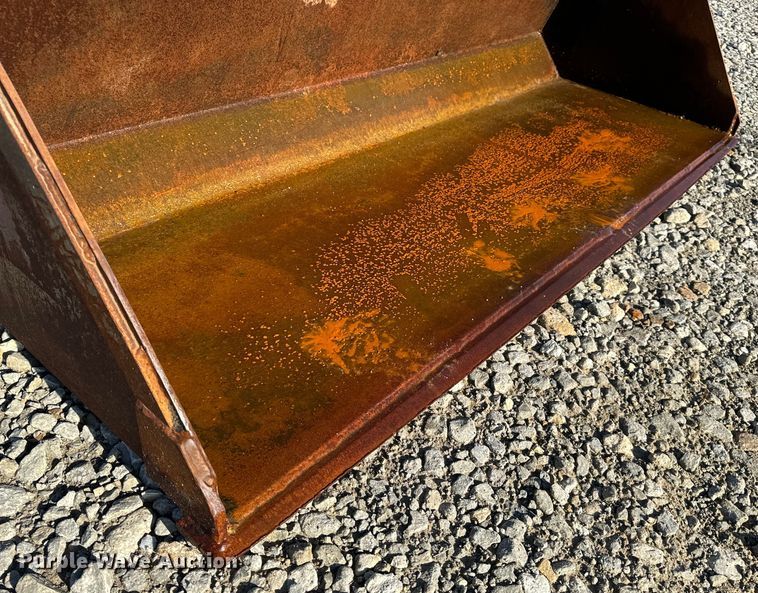 image for item EH6760 2015 John Deere 320E skid steer loader