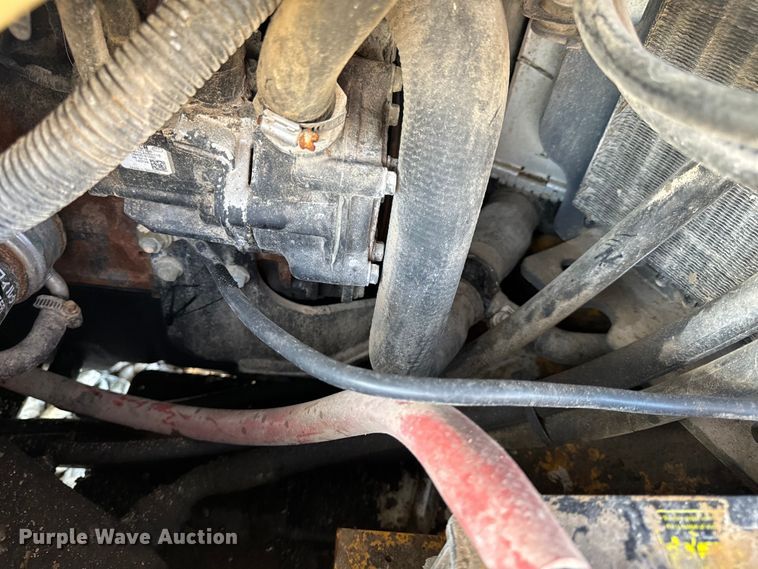 image for item EH6760 2015 John Deere 320E skid steer loader