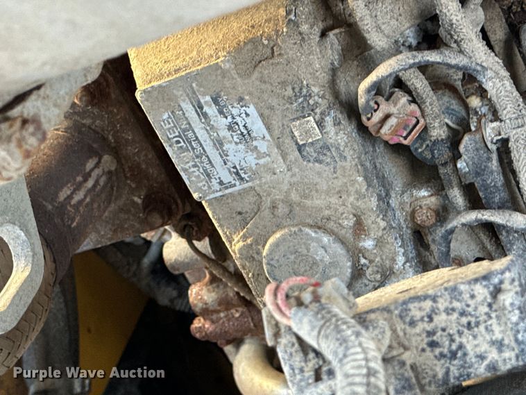 image for item EH6760 2015 John Deere 320E skid steer loader