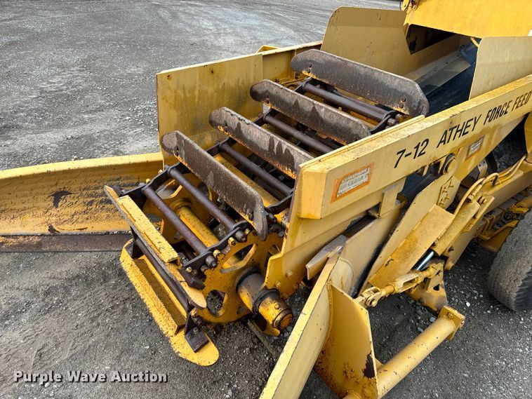 image for item EH6779 1989 Athey 7-12D windrower
