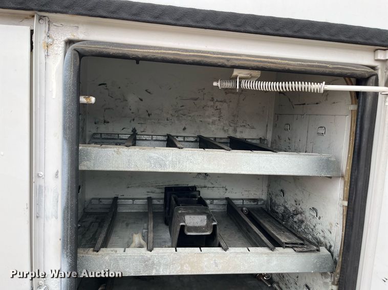 image for item EI0605 2011 International DuraStar 4300 bucket truck