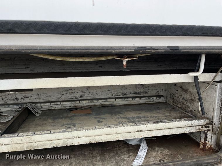 image for item EI0605 2011 International DuraStar 4300 bucket truck