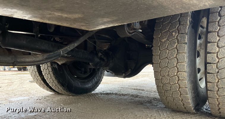 image for item EI0605 2011 International DuraStar 4300 bucket truck