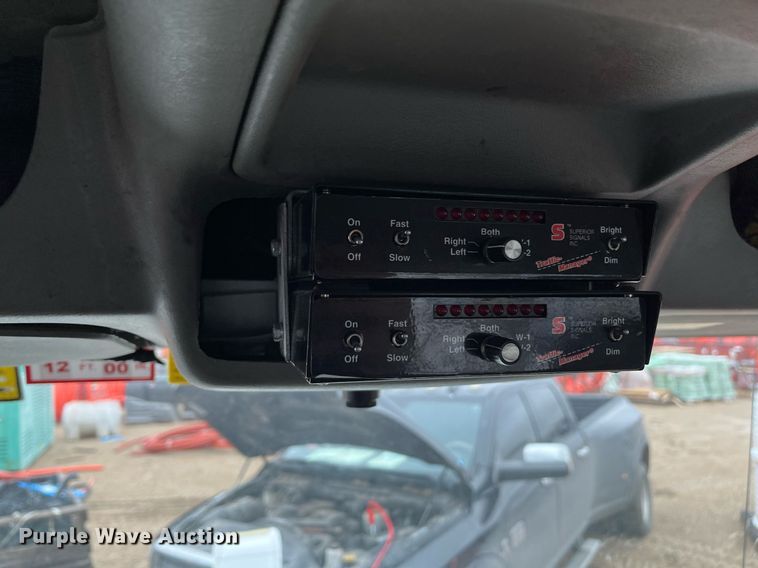 image for item EI0605 2011 International DuraStar 4300 bucket truck