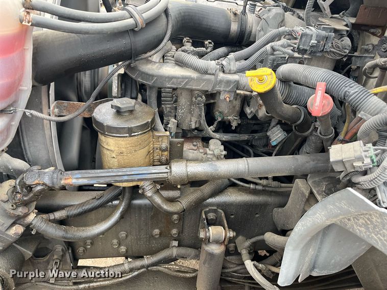 image for item EI0605 2011 International DuraStar 4300 bucket truck