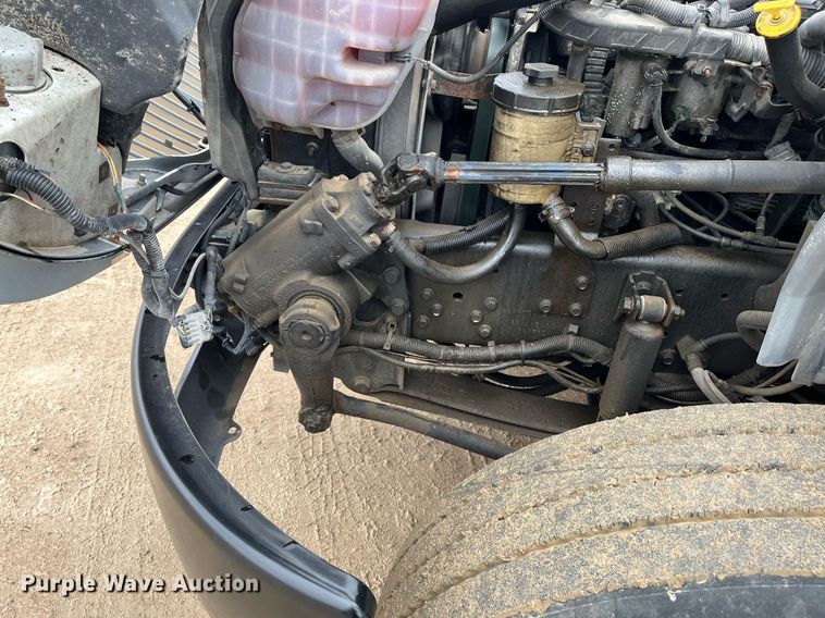 image for item EI0605 2011 International DuraStar 4300 bucket truck