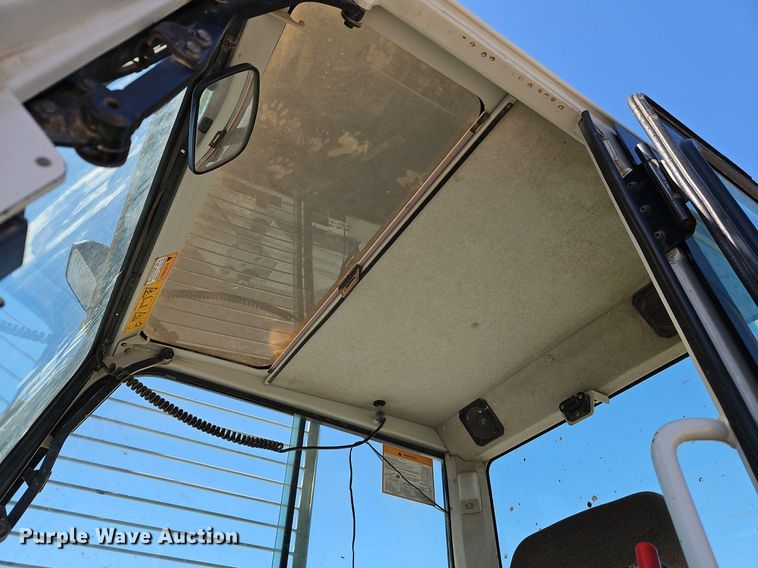 image for item EI3803 2016 Takeuchi TB280FR mini excavator