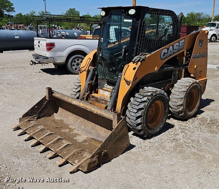 image for item EI3807 2012 Case SR200 skid steer loader