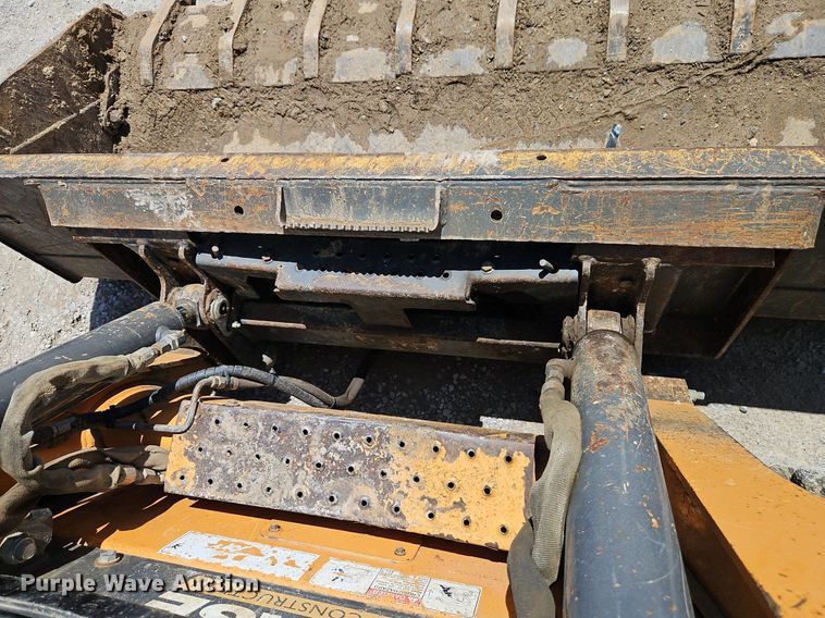 image for item EI3807 2012 Case SR200 skid steer loader