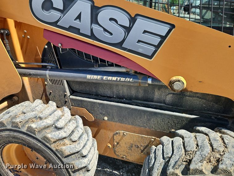 image for item EI3807 2012 Case SR200 skid steer loader