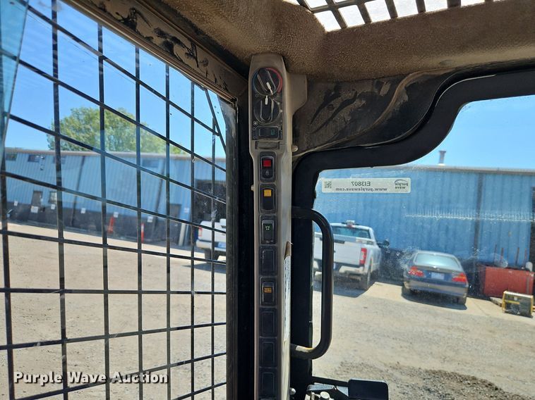 image for item EI3807 2012 Case SR200 skid steer loader