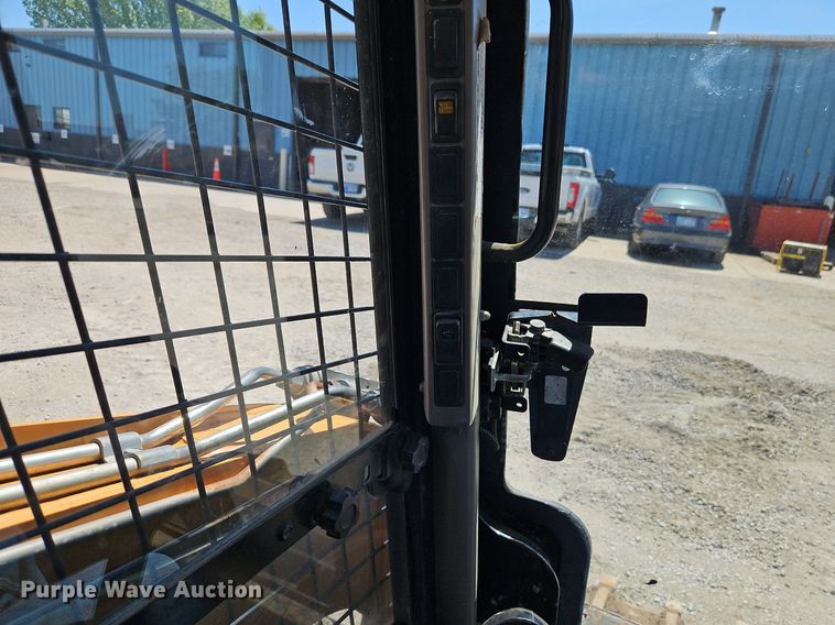 image for item EI3807 2012 Case SR200 skid steer loader