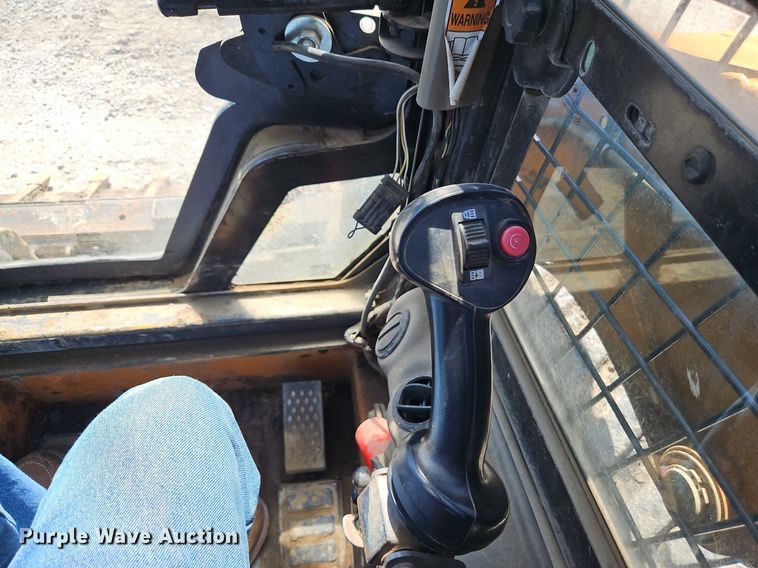 image for item EI3807 2012 Case SR200 skid steer loader