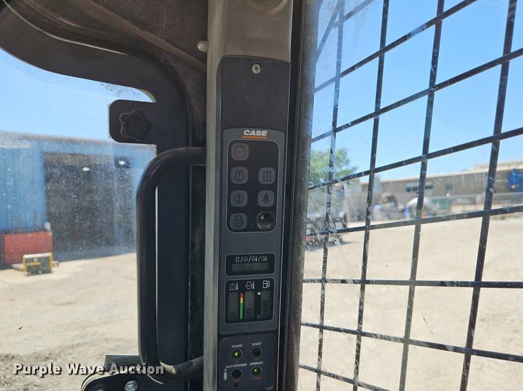 image for item EI3807 2012 Case SR200 skid steer loader