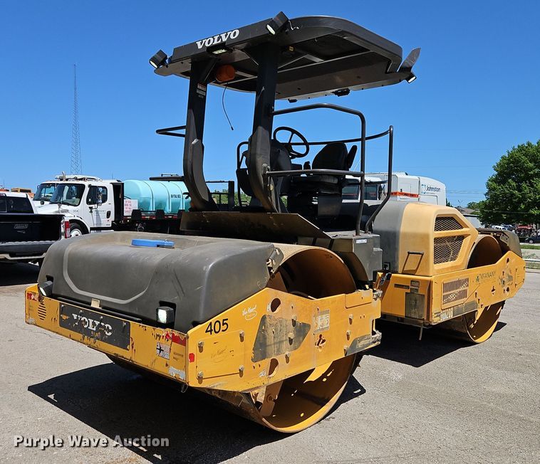 image for item EI3808 2015 Volvo DD120B double drum vibratory roller