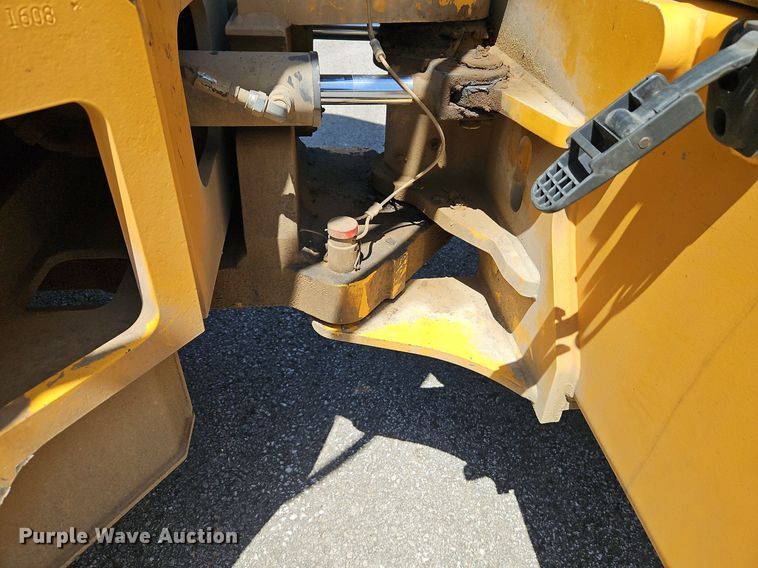 image for item EI3808 2015 Volvo DD120B double drum vibratory roller