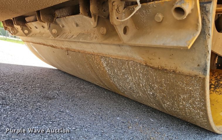 image for item EI3808 2015 Volvo DD120B double drum vibratory roller