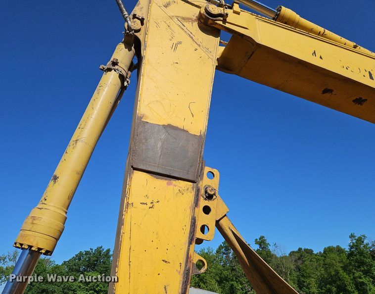 image for item EI3831 1996 Komatsu PC200-6L excavator