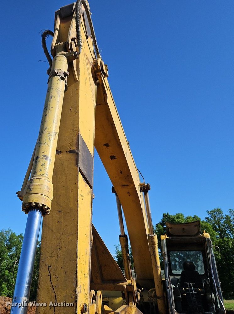 image for item EI3831 1996 Komatsu PC200-6L excavator