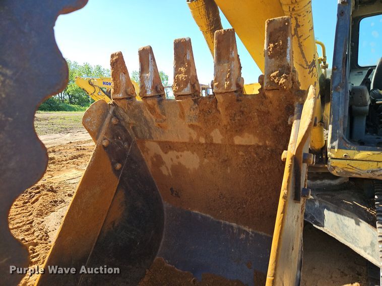 image for item EI3831 1996 Komatsu PC200-6L excavator