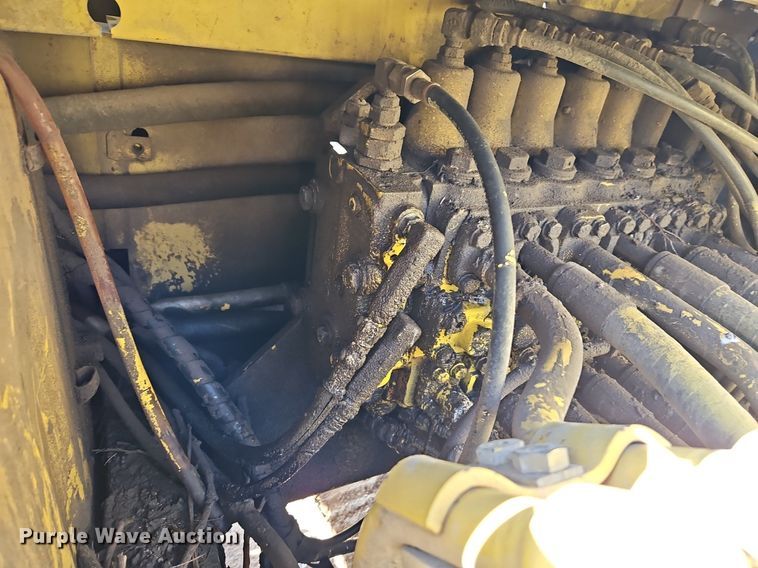 image for item EI3831 1996 Komatsu PC200-6L excavator