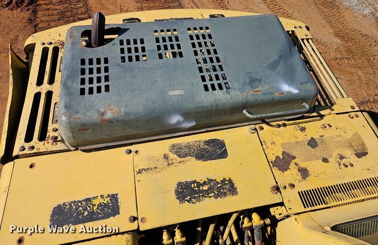 image for item EI3831 1996 Komatsu PC200-6L excavator