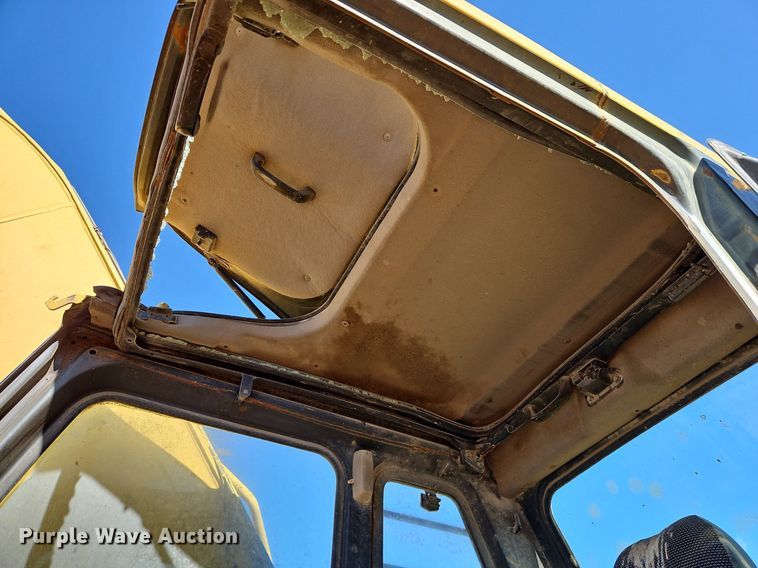 image for item EI3831 1996 Komatsu PC200-6L excavator