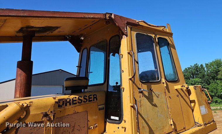 image for item EI3832 1999 Dresser  TD15E dozer