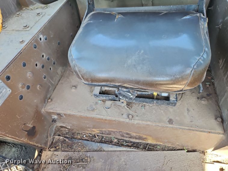 image for item EI3832 1999 Dresser  TD15E dozer