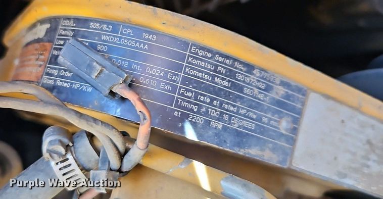 image for item EI3832 1999 Dresser  TD15E dozer