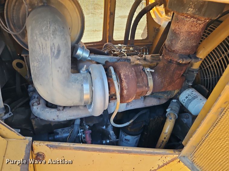 image for item EI3832 1999 Dresser  TD15E dozer