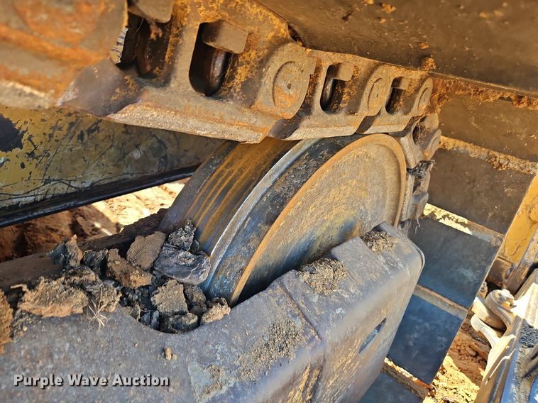 image for item EI3832 1999 Dresser  TD15E dozer