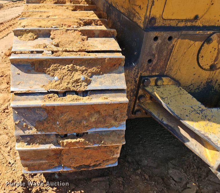 image for item EI3832 1999 Dresser  TD15E dozer