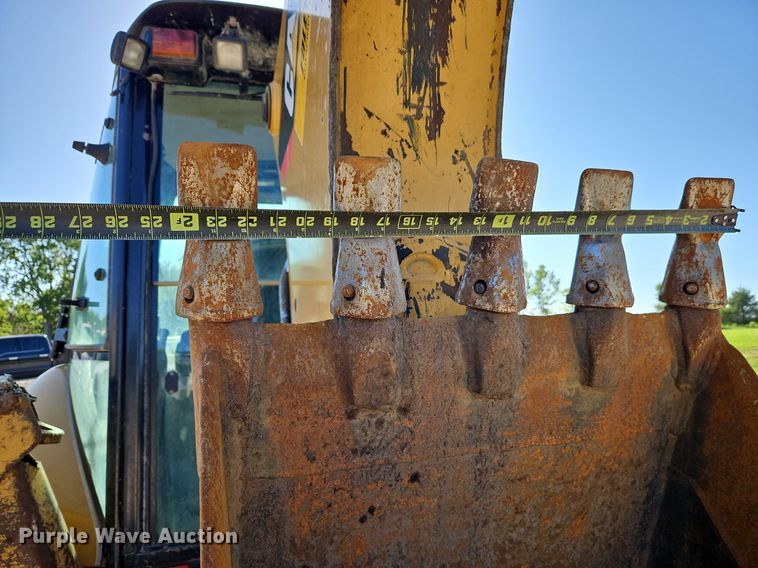 image for item EI3833 2012 Caterpillar 420E backhoe