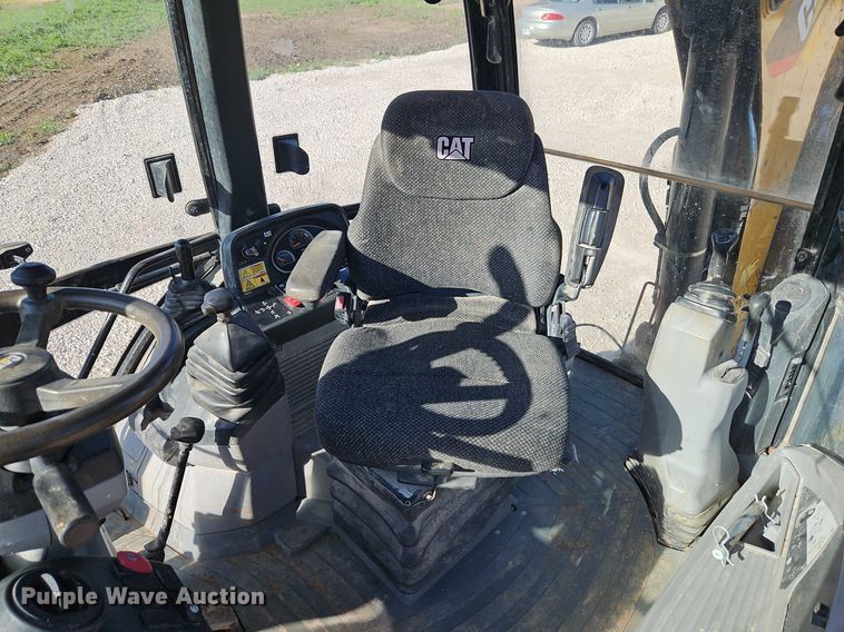 image for item EI3833 2012 Caterpillar 420E backhoe