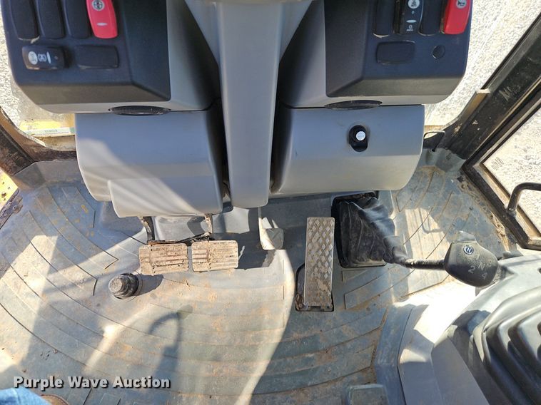 image for item EI3833 2012 Caterpillar 420E backhoe